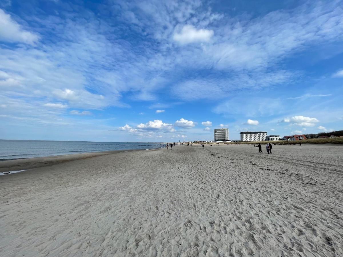 Exclusive Fewo In Warnemuende, 150M To The Beach, 2 Bathrooms, 2 Bedrooms, Sauna, Wifi And Much More. Rostock Exterior foto